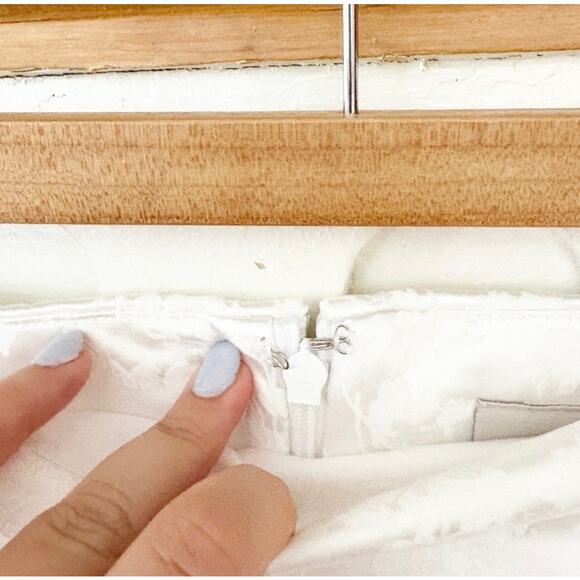 Anthropologie BHLDN Ingrid Stretch Mini Dress Off-Shoulder White Jacquard Size L - Picture 5 of 11